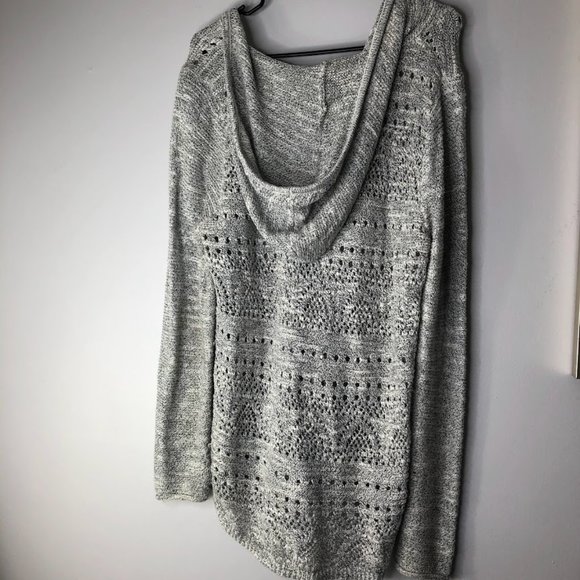 Cloud Chaser Hoodie Sweater - Picture 3 of 4